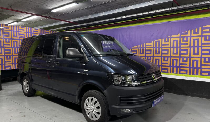 
								Volkswagen Caravelle Kombi larga full									