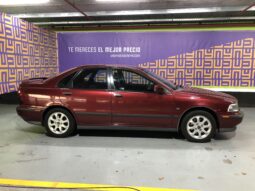 
										Volvo S-40 i full									