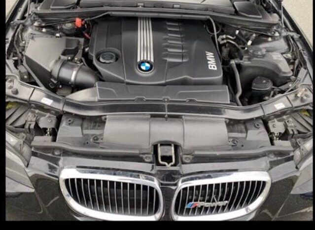 
								BMW Serie 3 full									