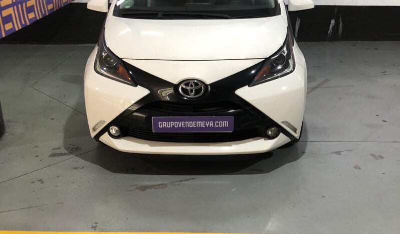 
								Toyota Aygo 2015 full									