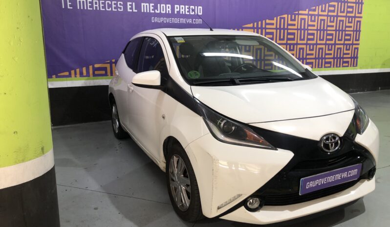 
								Toyota Aygo 2015 full									