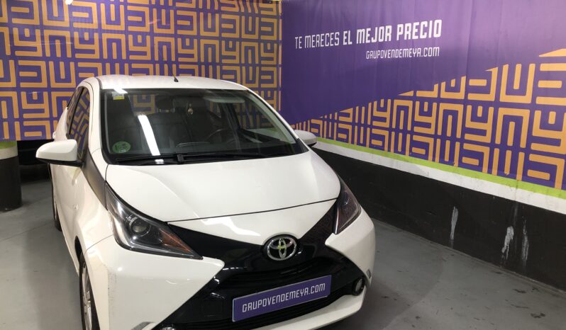 
								Toyota Aygo 2015 full									