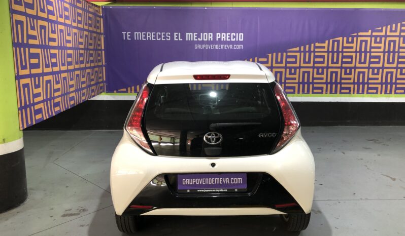 
								Toyota Aygo 2015 full									