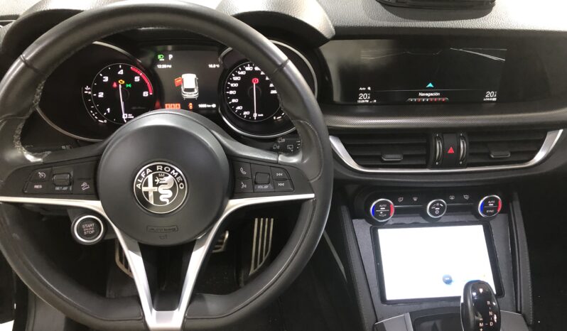 
								ALFA ROMEO Stelvio 2.2 Diesel full									