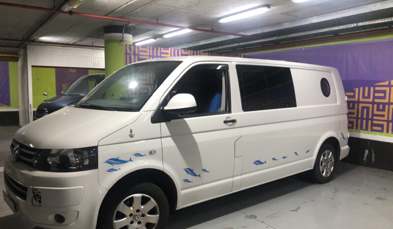 
								Volkswagen Transporter full									