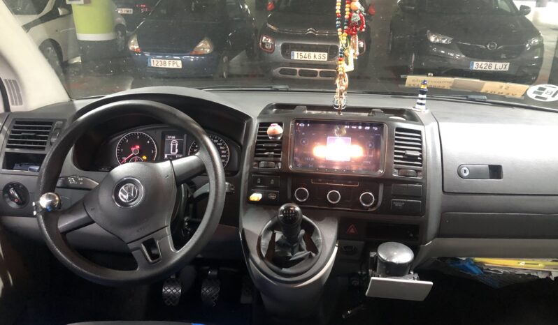 
								Volkswagen Transporter full									