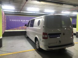 
										Volkswagen Transporter full									