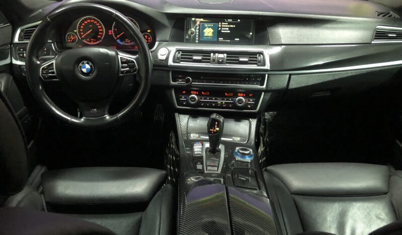 
								BMW Serie 5 full									