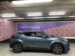 
										Toyota C-HR full									