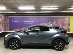 
										Toyota C-HR full									