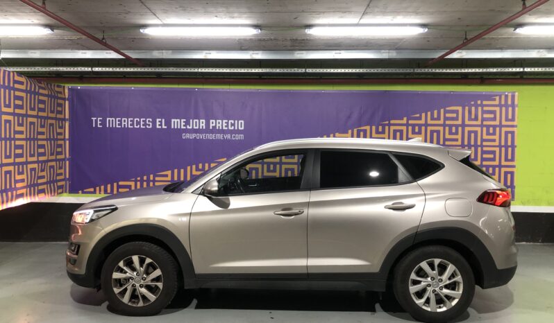 
								Hyundai Tucson Hybrid full									