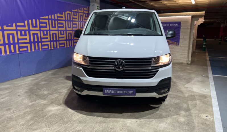 
								Volkswagen Caravelle full									