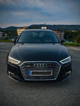 
										Audi A3 Sportback full									