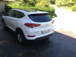 
										Hyundai Tucson full									