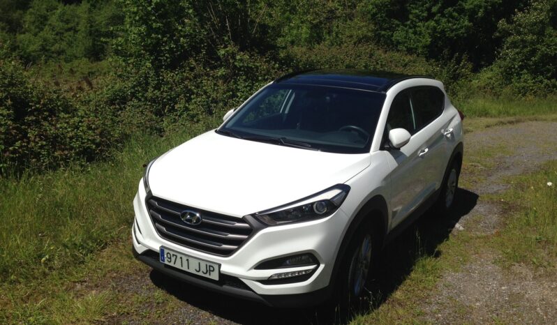 
								Hyundai Tucson full									