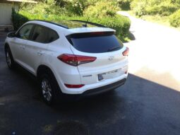 
										Hyundai Tucson full									