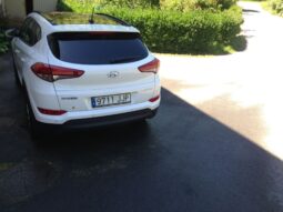 
										Hyundai Tucson full									