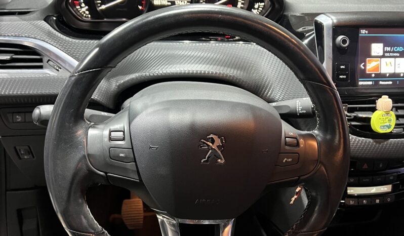 
								Peugeot 2008 full									