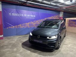 
										Volkswagen Touran full									