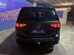 
										Volkswagen Touran full									