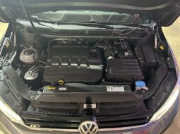 
										Volkswagen Touran full									