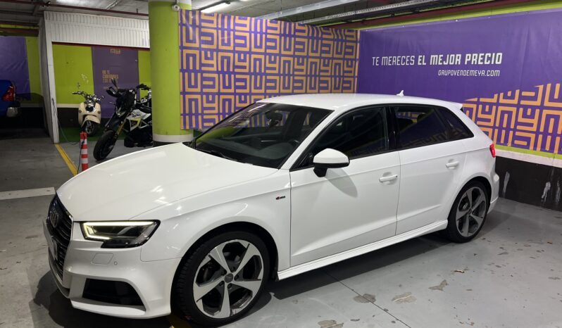 
								Audi A3 Sportback S-Line full									