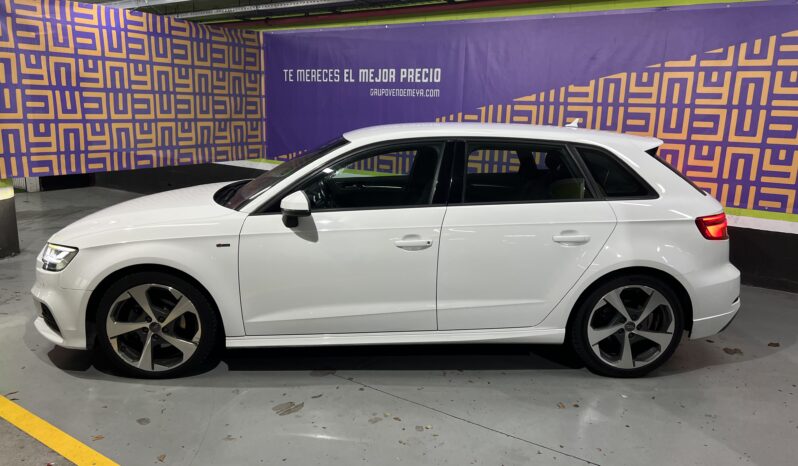 
								Audi A3 Sportback S-Line full									