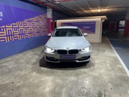 
										BMW Serie 3 full									