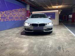 
										BMW Serie 3 full									