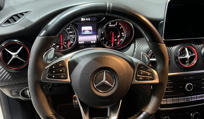 
								Mercedes-Benz A45 AMG full									