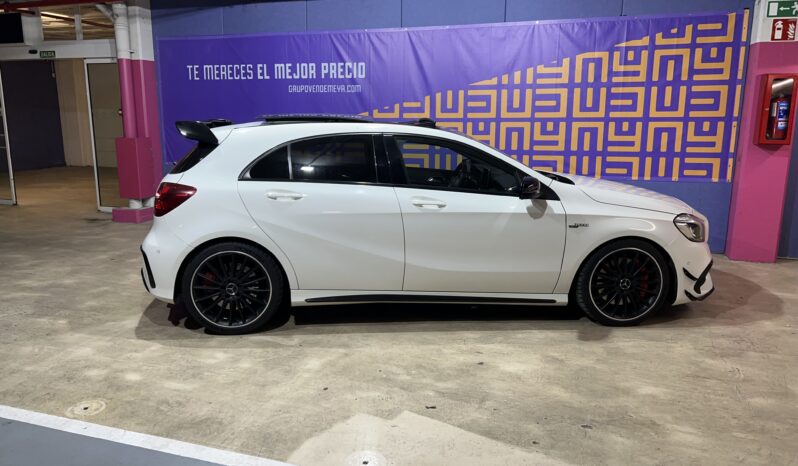 
								Mercedes-Benz A45 AMG full									