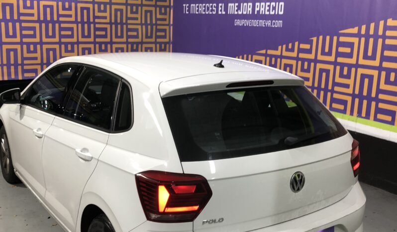 
								Volkswagen Polo full									