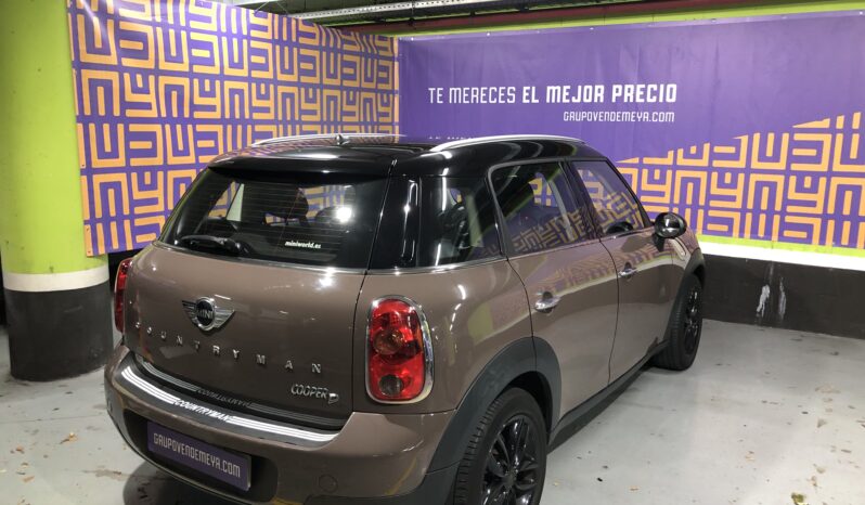 
								Mini Countryman full									