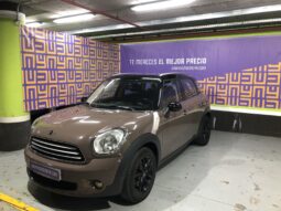 
										Mini Countryman full									