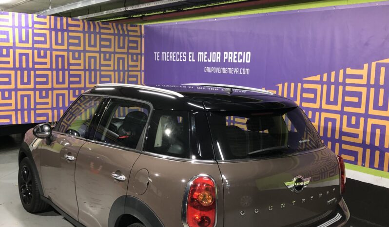 
								Mini Countryman full									