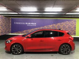 
										Ford Focus ST Line full									