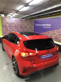 
										Ford Focus ST Line full									