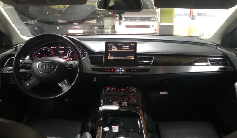 
								Audi A8 4.2 TDI full									