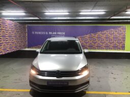 
										Volkswagen Touran full									