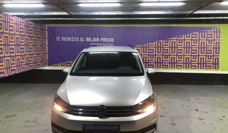 
								Volkswagen Touran full									