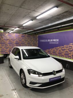 
										Volkswagen Golf full									