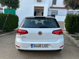 
										Volkswagen Golf full									