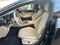 
										Mercedes-Benz CLS 300d full									