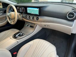 
										Mercedes-Benz CLS 300d full									