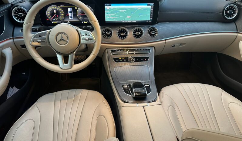 
								Mercedes-Benz CLS 300d full									